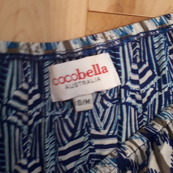 A blue summer dress - Picture 3 of 3